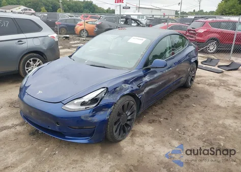 2022 Tesla Model 3 Performance Dual Motor All-Wheel Drive z USA, uszkodzony, nr VIN 5YJ3E1EC7NF307648
